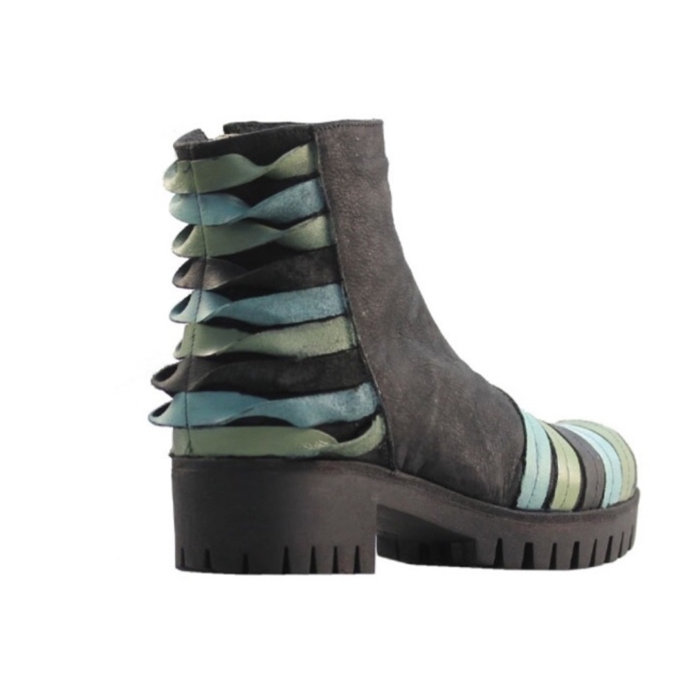 Papucei Leather Boots - Quality Made - In Good Condition. - Picture 3 of 10